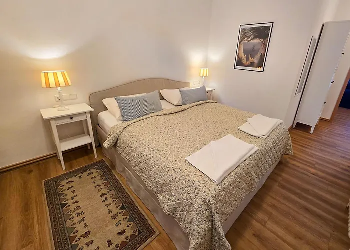 Appartement mit Meerblick, 2 Schlafzimmern und Balkon SV 607